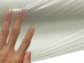 开云体育手机网页版TPU磨砂薄膜雾面高弹性防水雨衣面料聚氨酯薄膜厂家直供